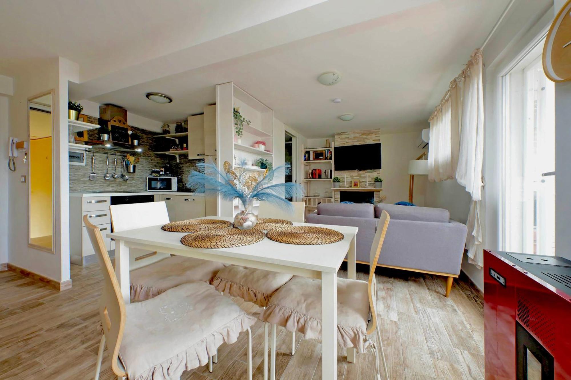The Attic Apartment Civitavecchia Luaran gambar